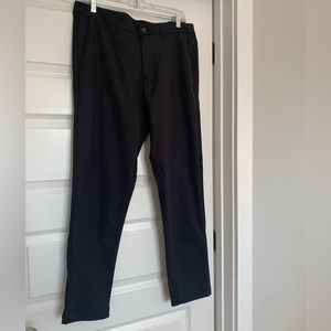 Men’s Lululemon Commission pants